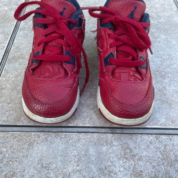 Nike Toddler Air Jordan Retro 4 TD Fiba Sneakers Gym Red BQ7670-617 size 8C - Picture 2 of 9